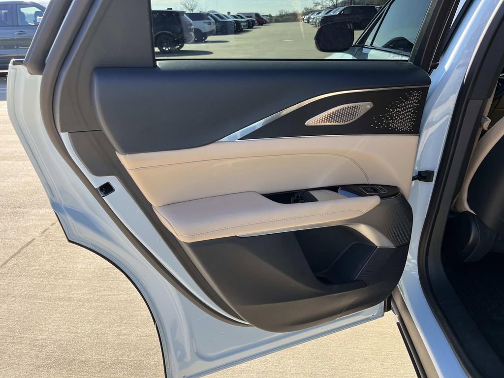 Certified 2024 Cadillac Lyriq Sport w/ Nappa Leather Package image 18