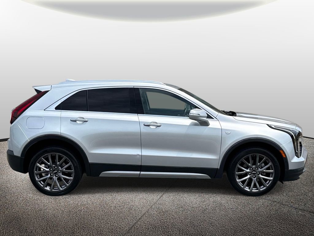 Used 2019 Cadillac XT4 Premium Luxury w/ Technology Package AWD/4WD image 4