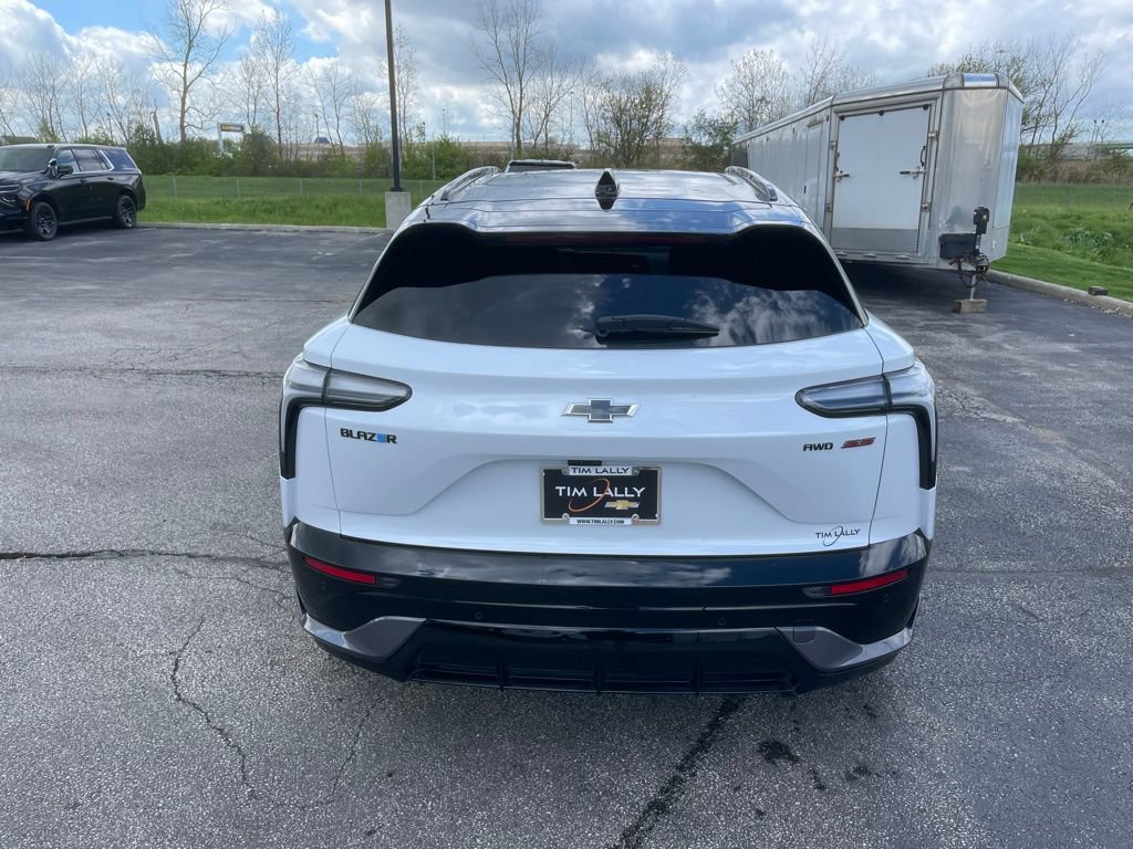 New 2026 Chevrolet Blazer EV SS AWD/4WD image 6