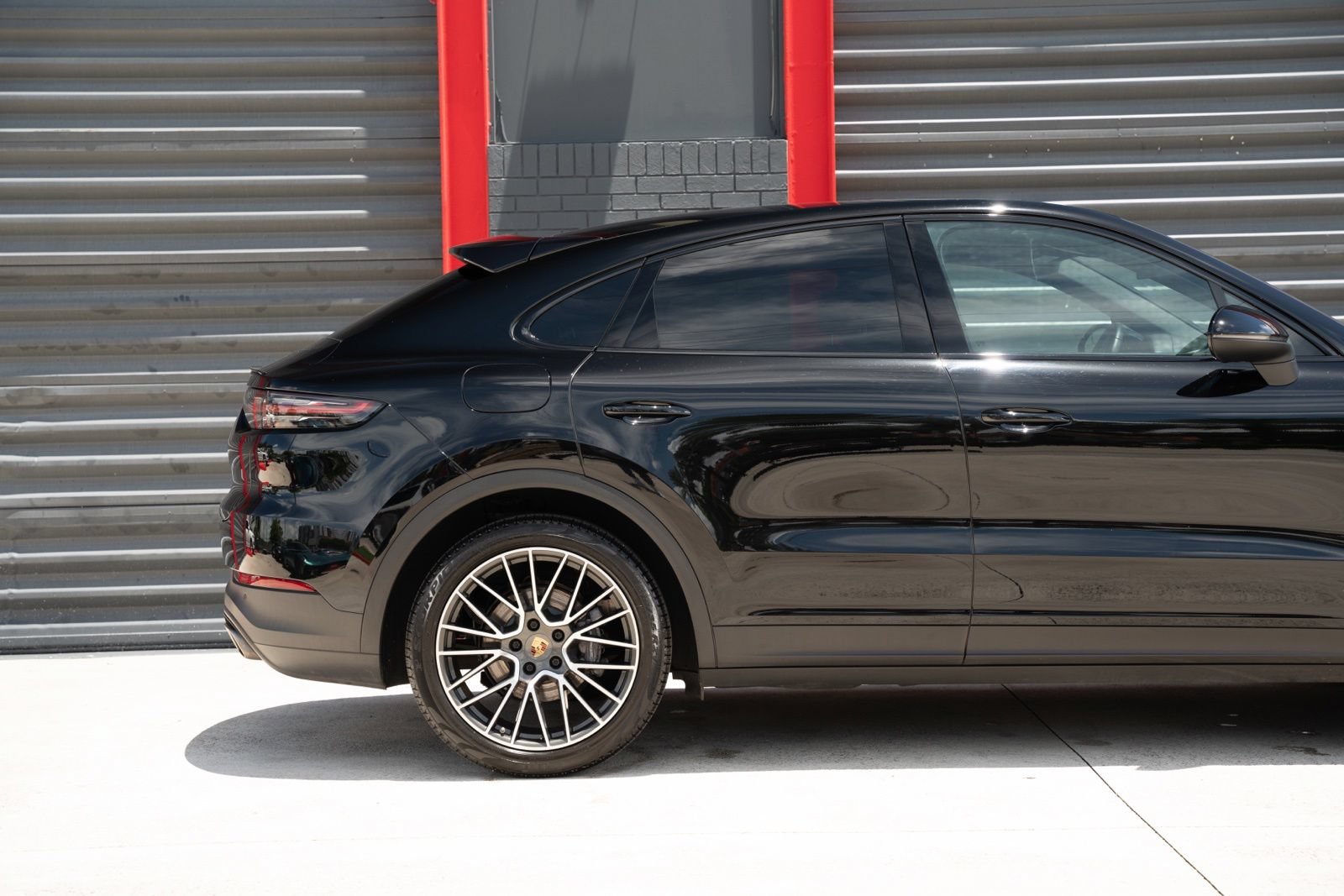 Used 2020 Porsche Cayenne AWD/4WD image 4
