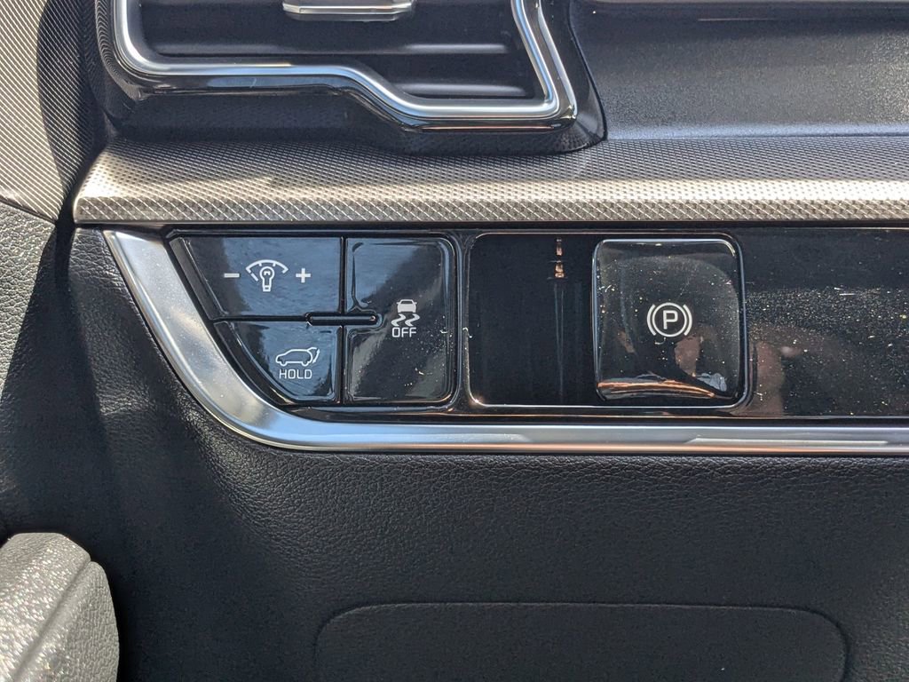 Used 2024 Kia Sportage SX FWD image 21