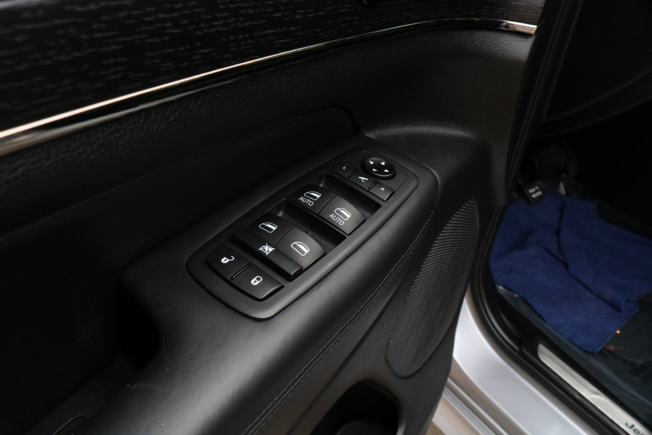 Used 2020 Jeep Grand Cherokee High Altitude image 19