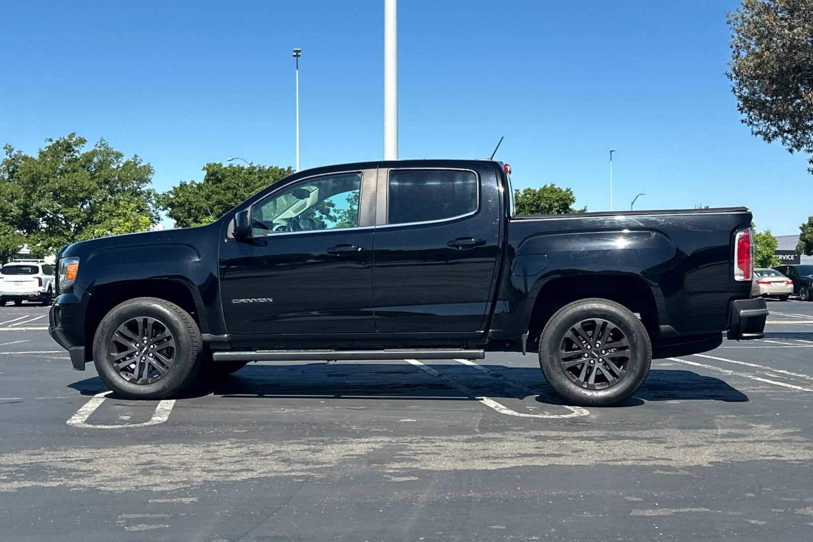 Used 2019 GMC Canyon SLE w/ Elevation Edition RWD image 7