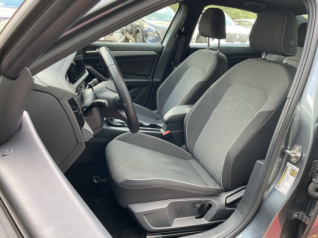 Used 2025 Volkswagen Jetta Sport image 14