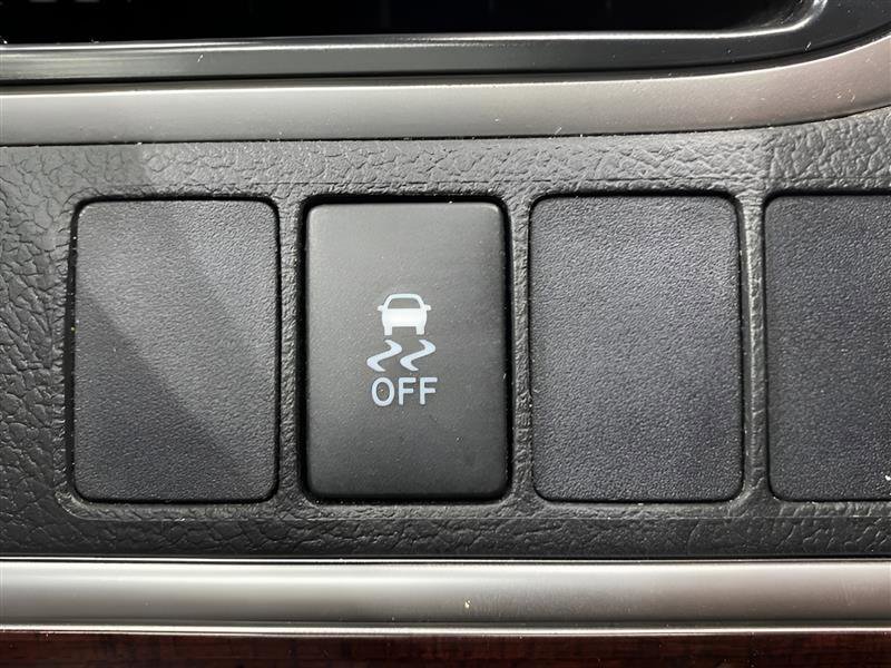 Used 2012 Toyota Camry XLE FWD image 22