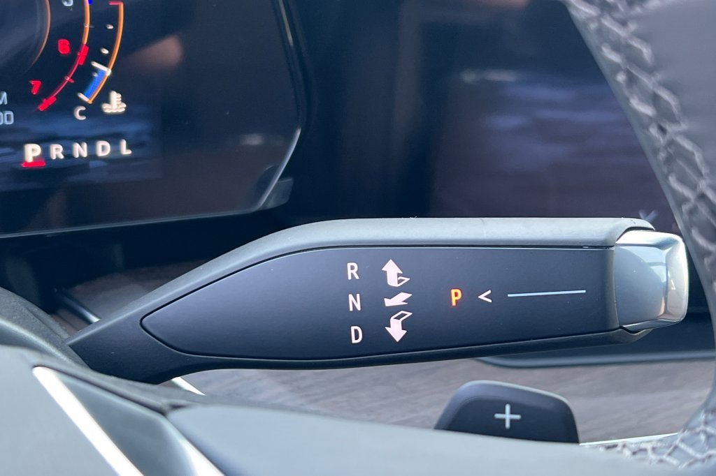 New 2026 Chevrolet Suburban High Country image 21