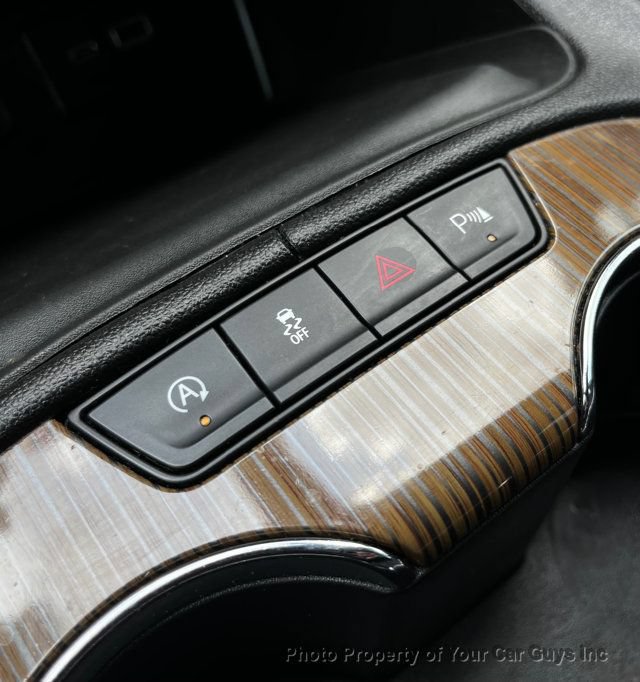 Used 2020 GMC Acadia SLE FWD image 30