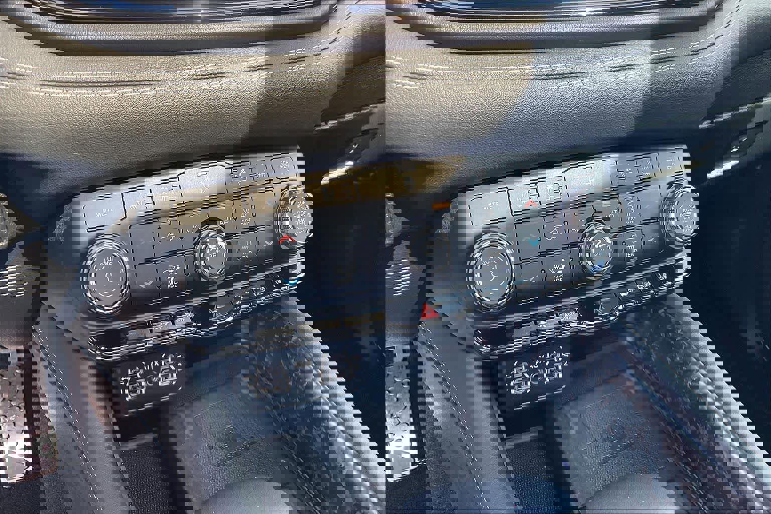 Certified 2024 Dodge Durango SRT image 33