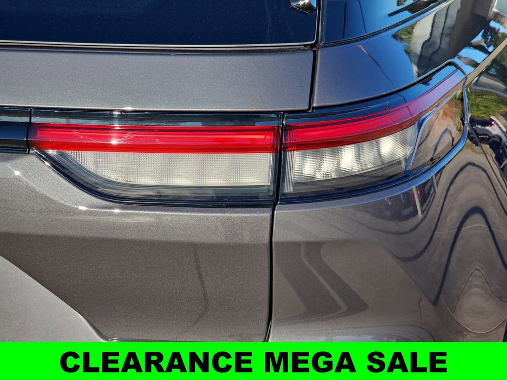 New 2025 Jeep Grand Cherokee Altitude image 41