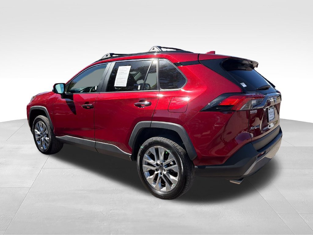 Used 2025 Toyota RAV4 Limited w/ Weather Package AWD/4WD image 4