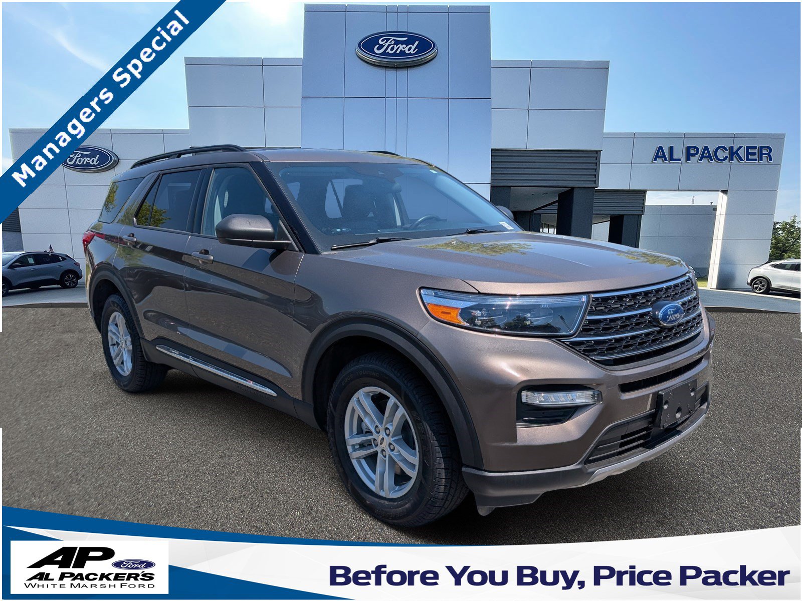 Certified 2021 Ford Explorer XLT w/ Equipment Group 202A AWD/4WD image 1