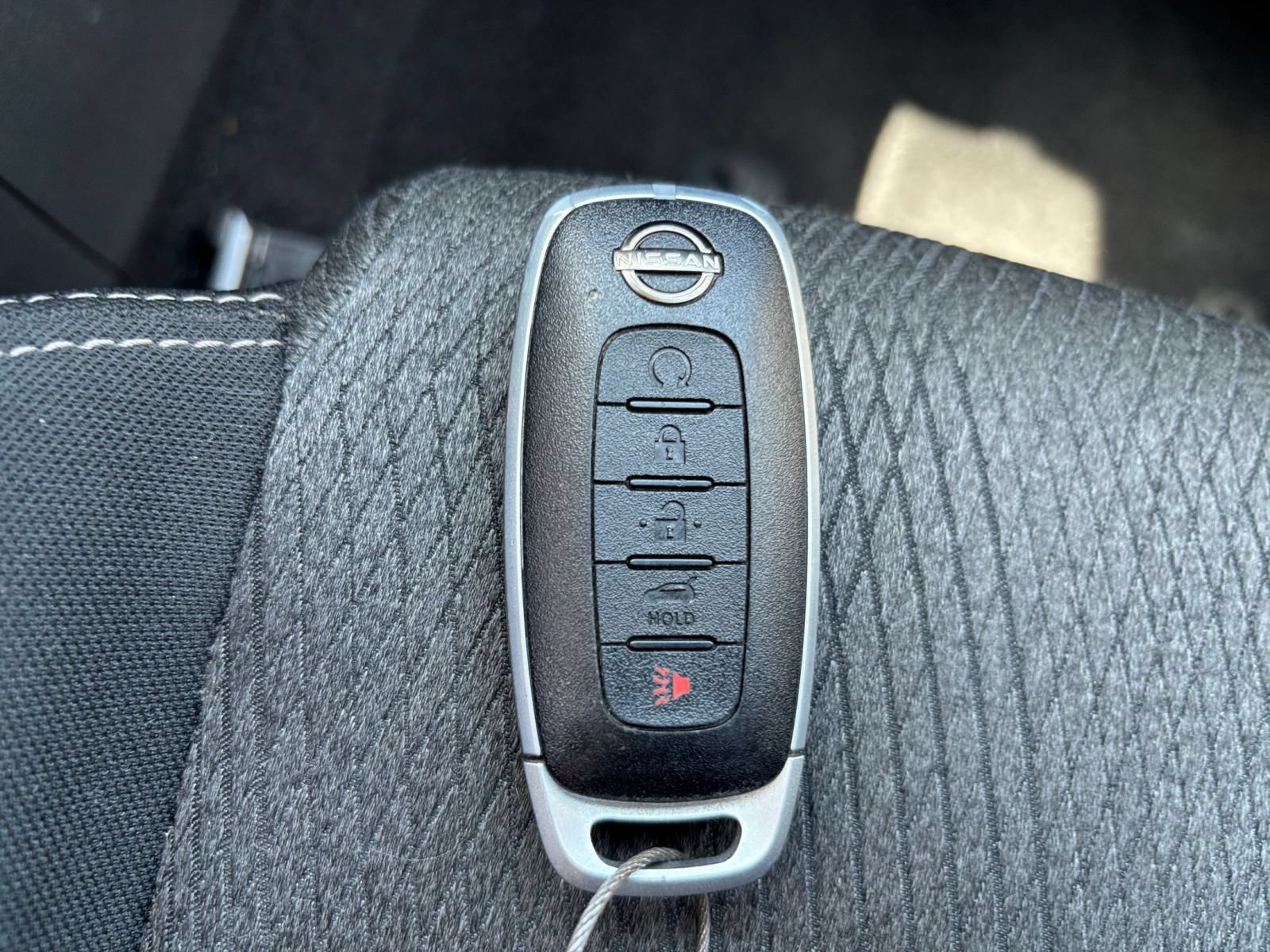 Used 2025 Nissan Rogue SV FWD image 26