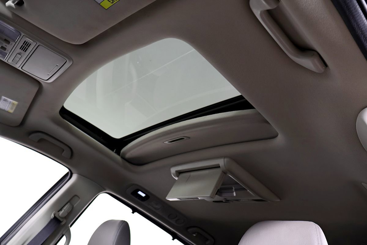 Used 2017 Honda Odyssey EX-L image 39