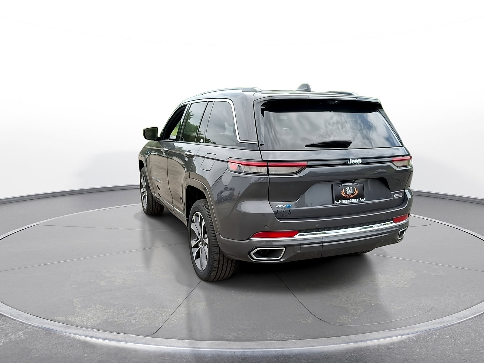 New 2024 Jeep Grand Cherokee Overland w/ Luxury Tech Group IV AWD/4WD image 6