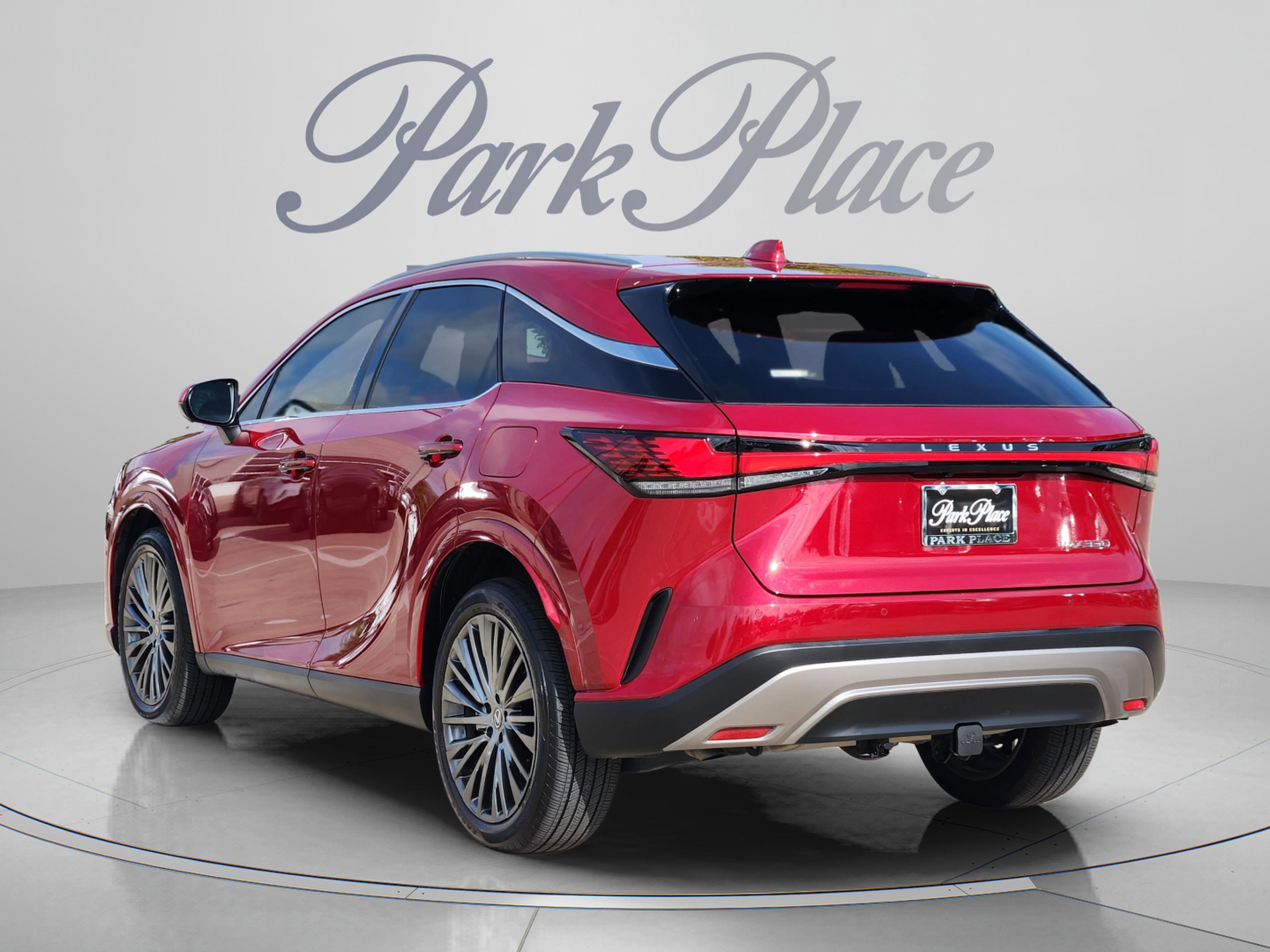 Used 2024 Lexus RX 350 FWD w/ Convenience Package image 3