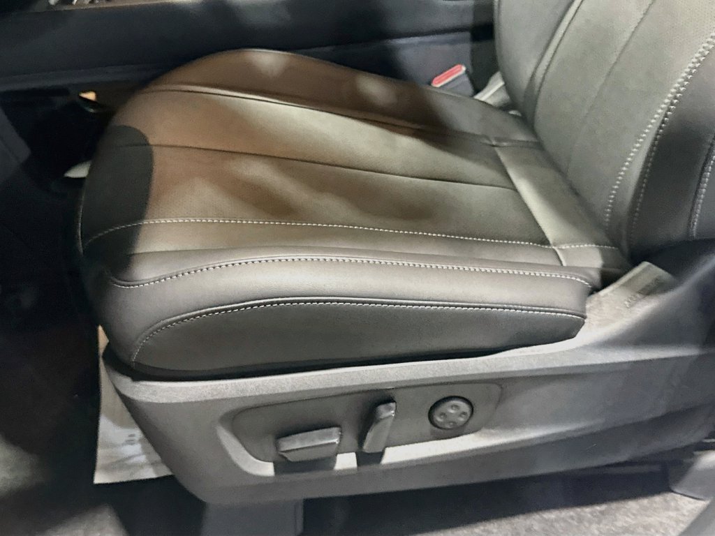 New 2027 INFINITI QX60 Luxe w/ Cargo Package FWD image 20