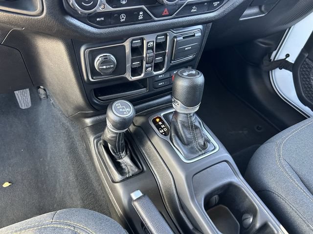 Used 2024 Jeep Wrangler Unlimited Sport AWD/4WD image 27