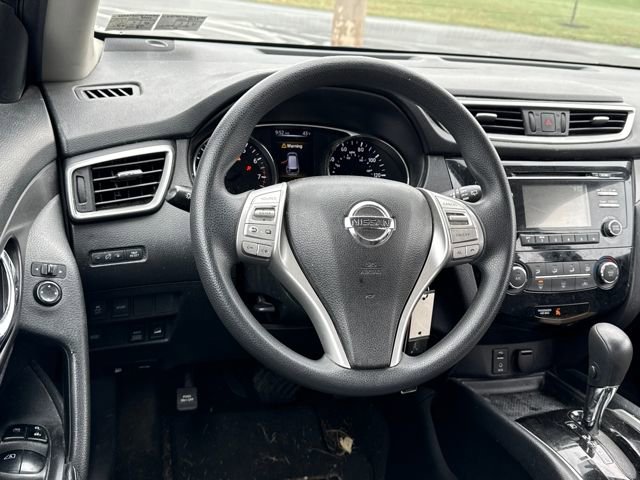 Used 2016 Nissan Rogue S image 19