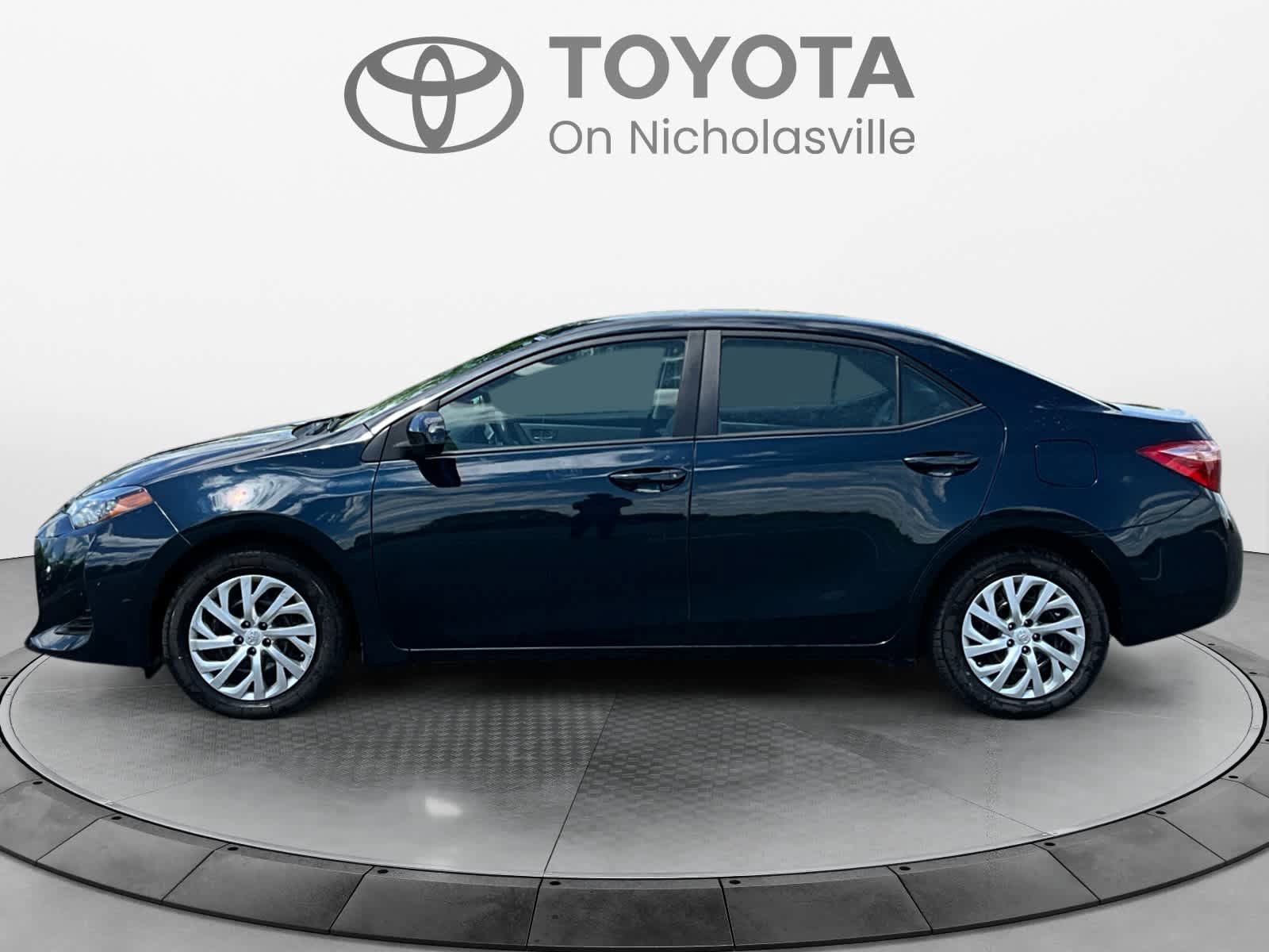 Used 2019 Toyota Corolla LE FWD image 3