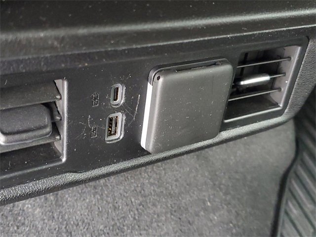 Used 2025 GMC Sierra 1500 Elevation image 11