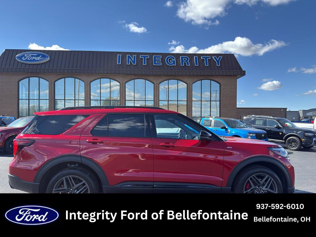 New 2025 Ford Explorer ST-Line w/ Premium Package image 1