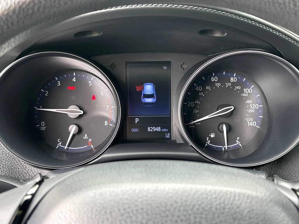 Used 2019 Toyota C-HR LE FWD image 21