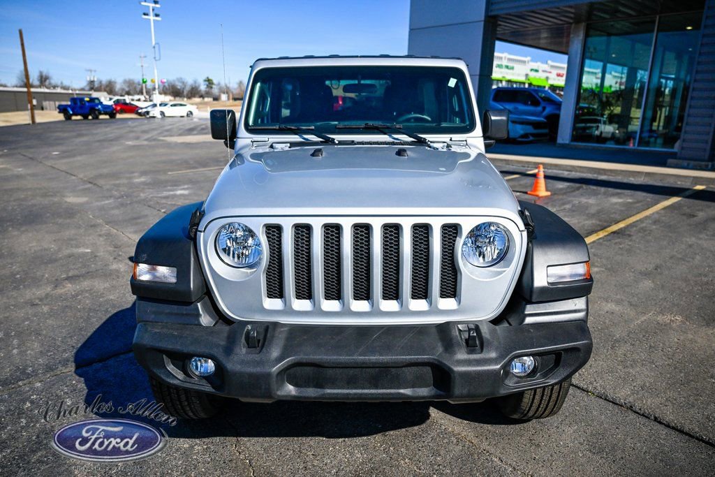Used 2023 Jeep Wrangler Unlimited Sport image 2