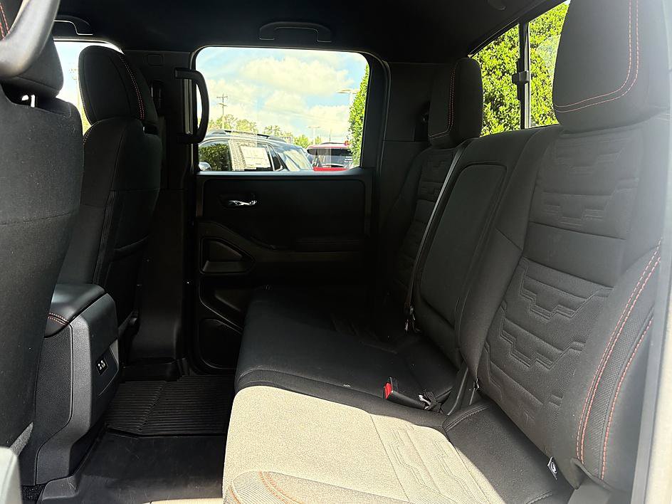 Used 2024 Nissan Frontier PRO-4X w/ Off-Road Protection Package AWD/4WD image 10