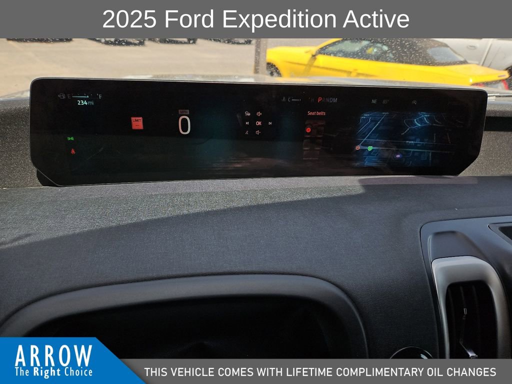 Used 2025 Ford Expedition Active image 26