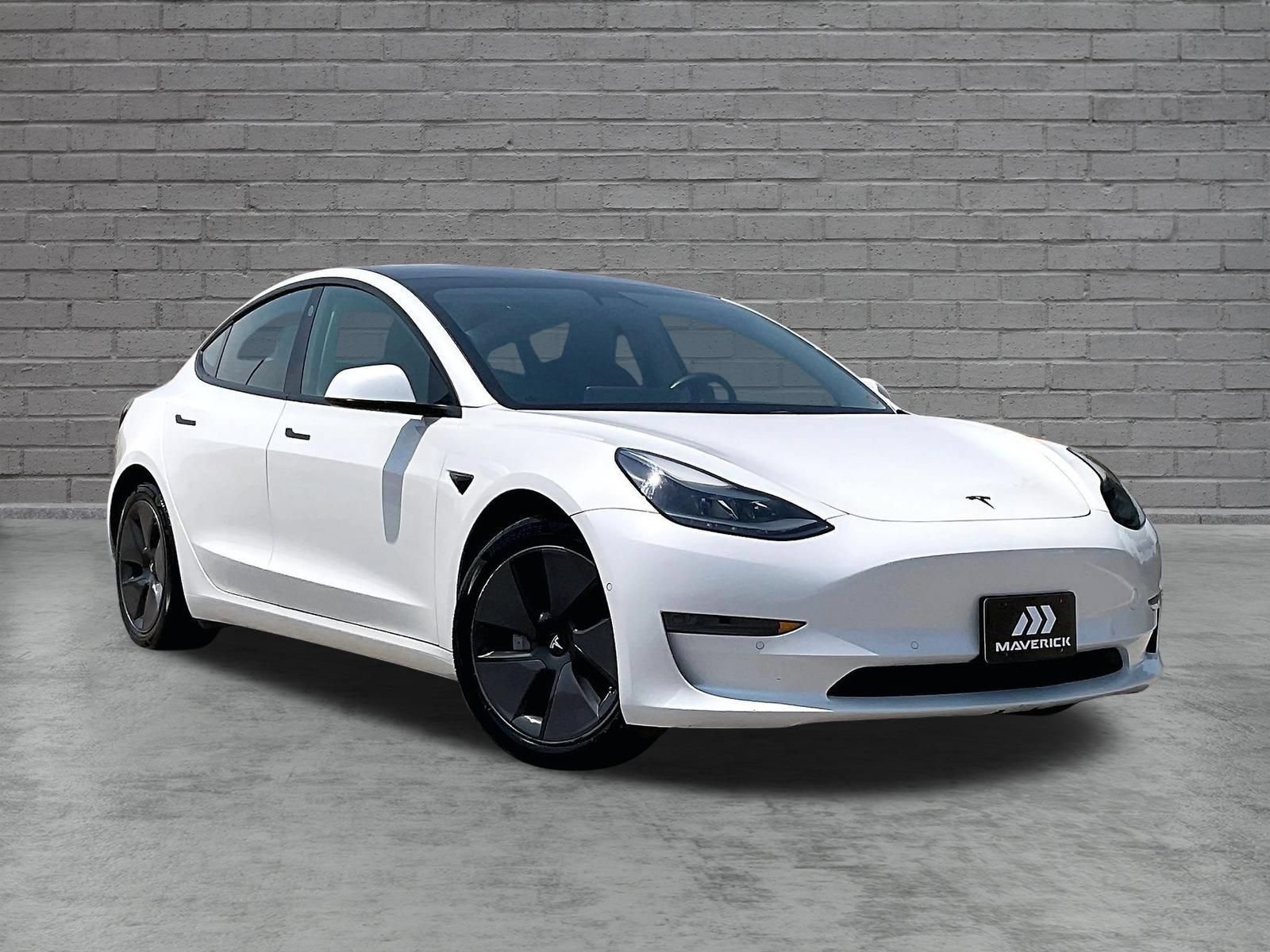 Used 2021 Tesla Model 3 Standard Range Plus RWD image 1