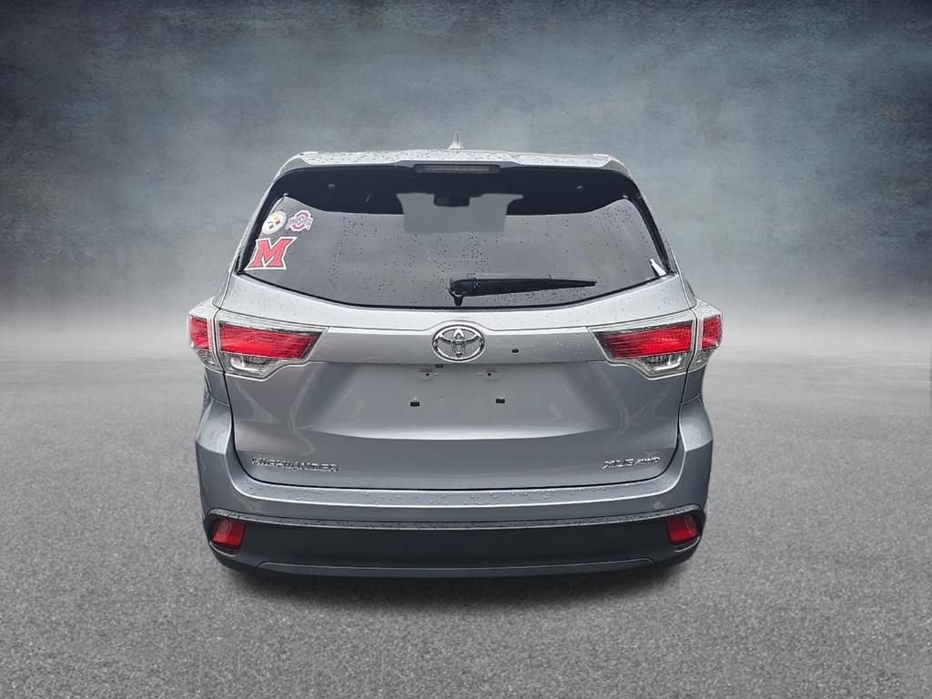 Used 2015 Toyota Highlander XLE AWD/4WD image 7