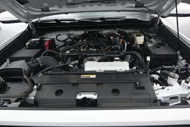 Used 2024 Toyota Tacoma SR5 AWD/4WD image 16