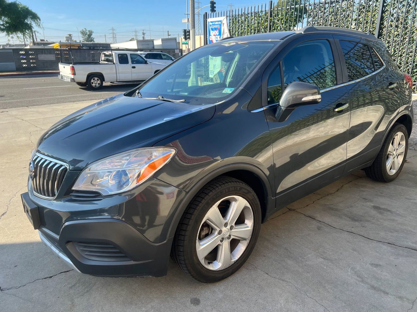 Used 2016 Buick Encore FWD image 2