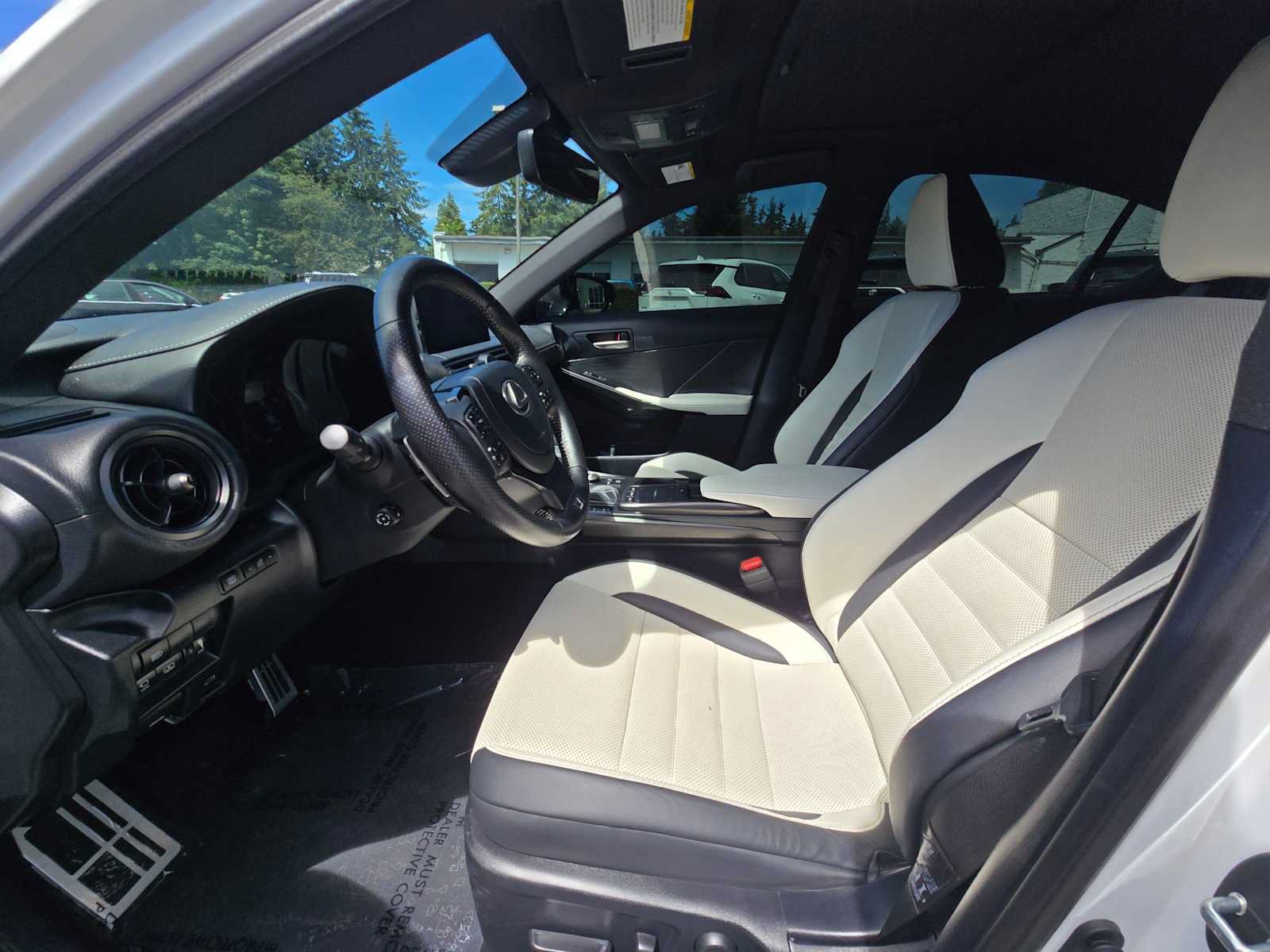 Used 2023 Lexus IS 500 RWD image 20