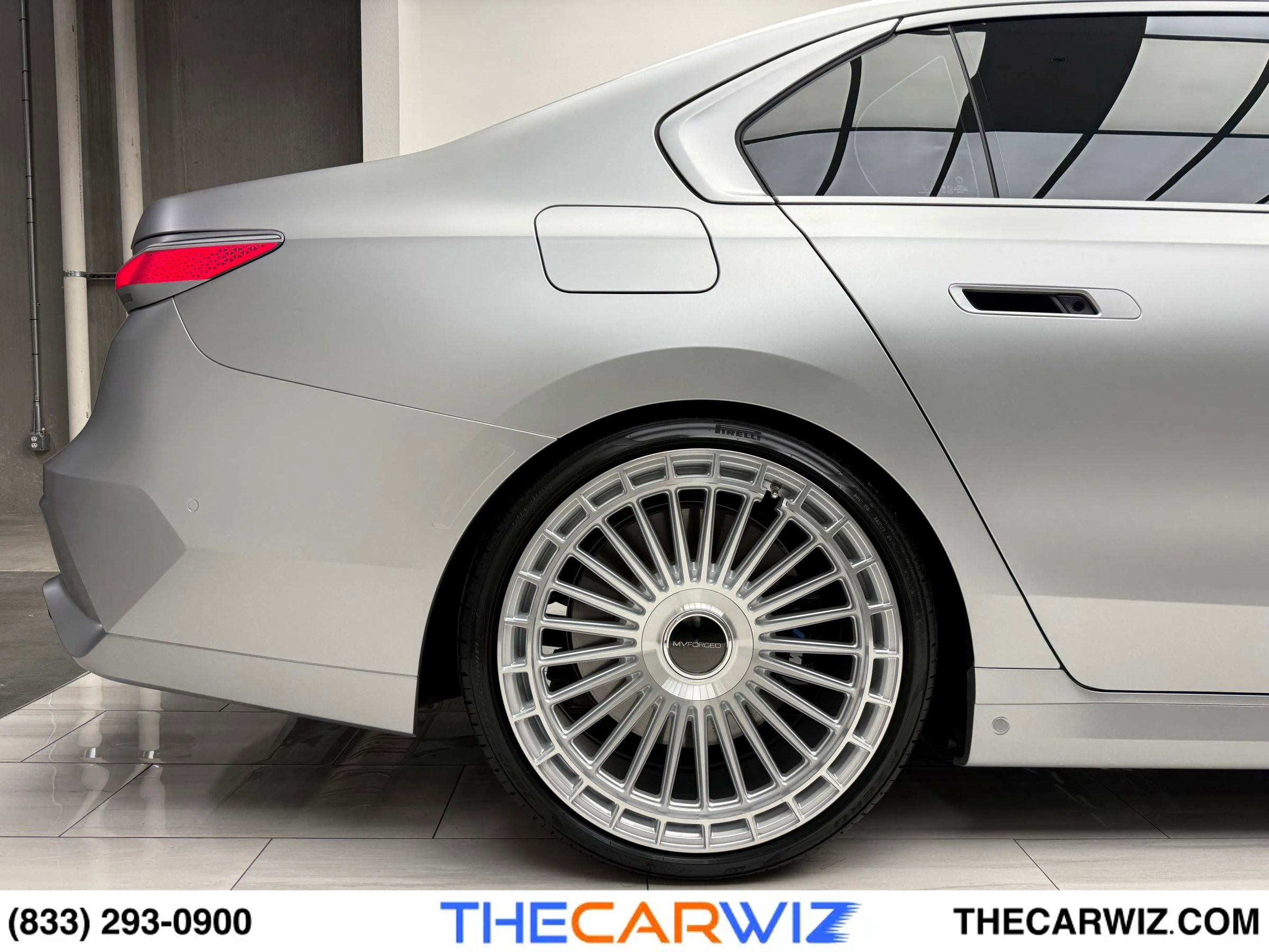 Used 2025 BMW 760i xDrive image 23