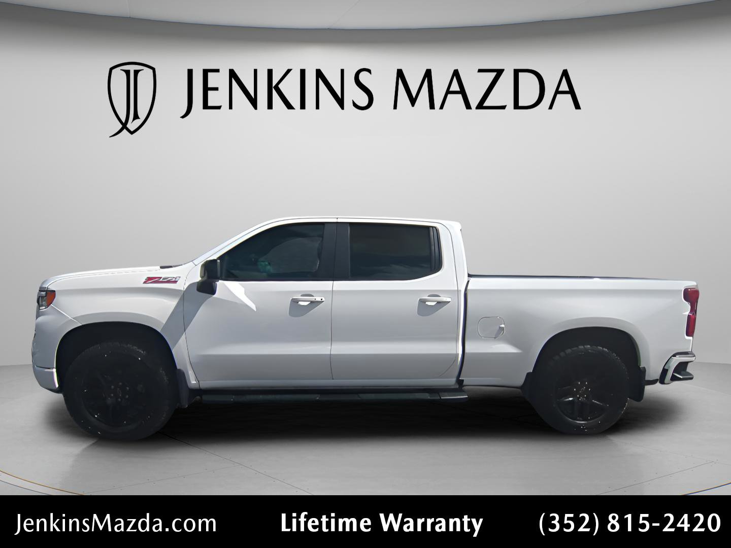 Used 2023 Chevrolet Silverado 1500 RST image 3