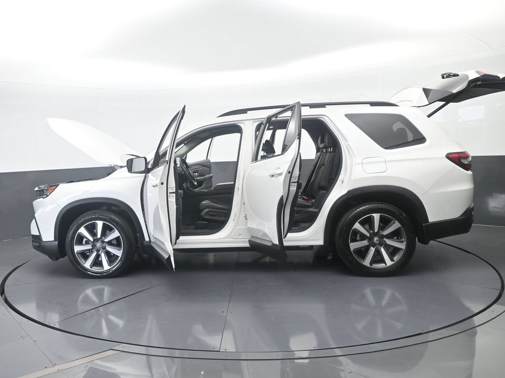 Used 2025 Honda Pilot Touring image 79