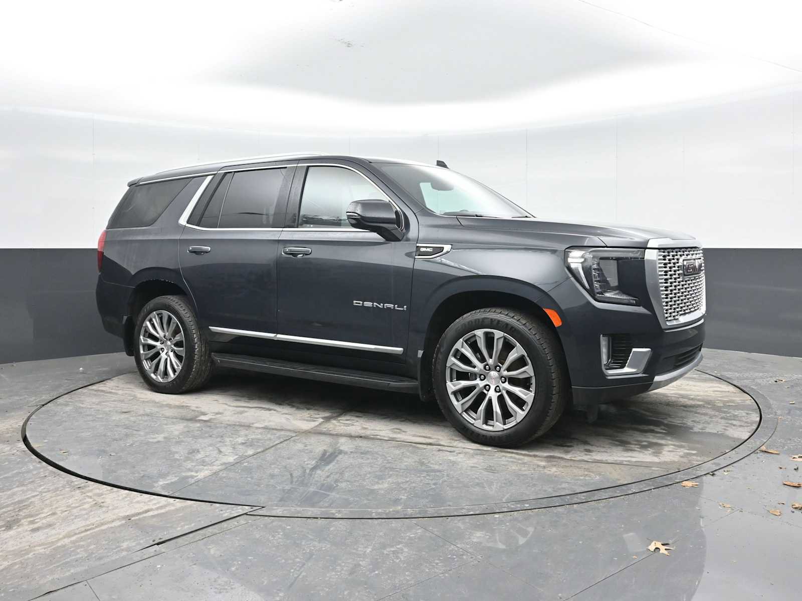 Used 2021 GMC Yukon Denali w/ Advanced Technology Package image 7