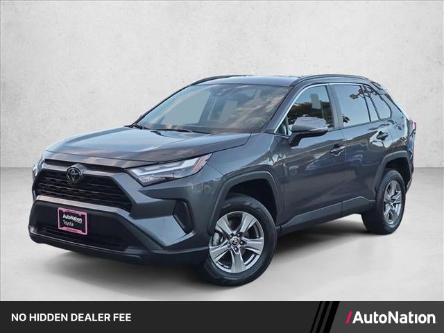 Used 2025 Toyota RAV4 XLE FWD image 1