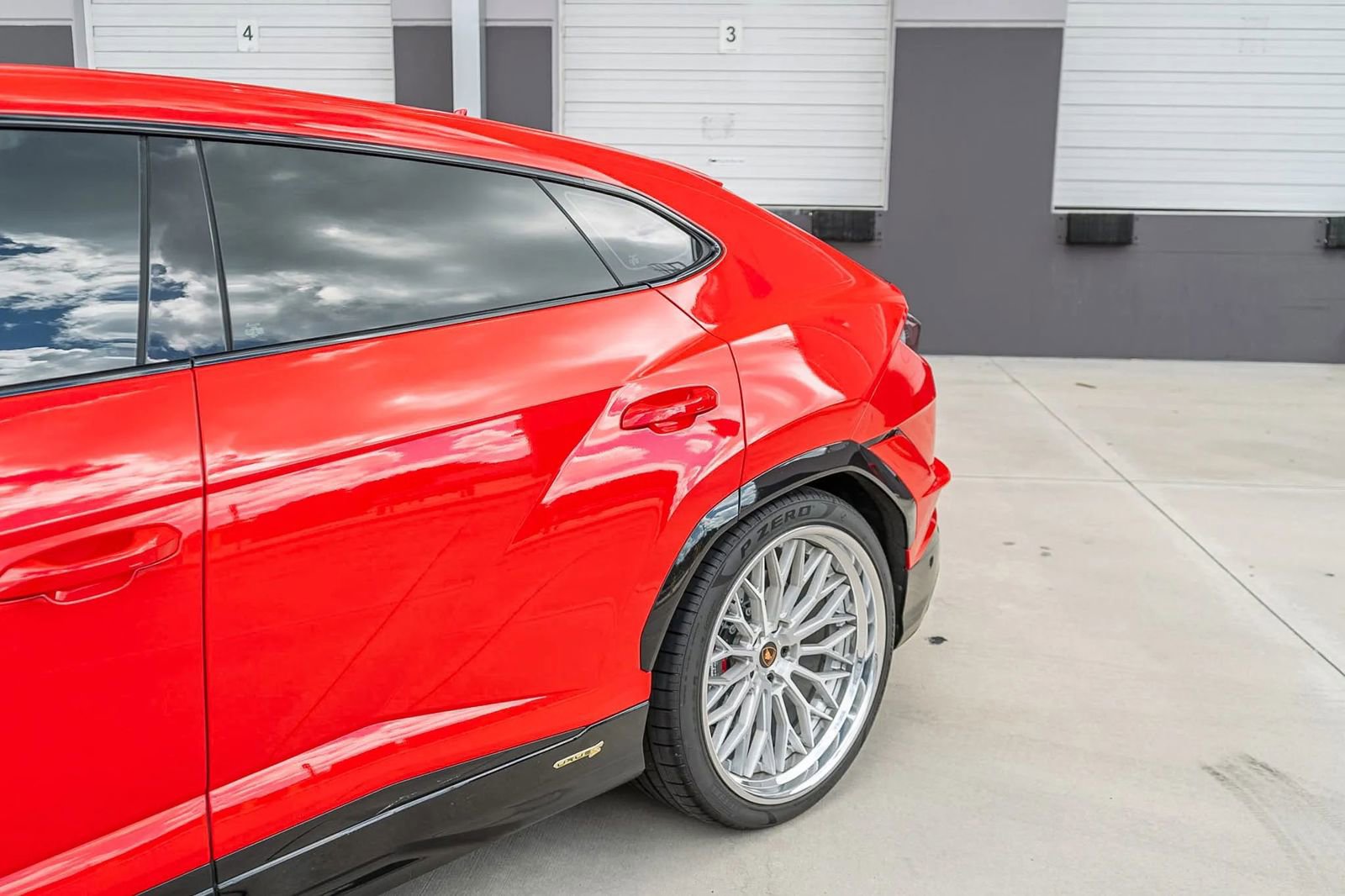 Used 2023 Lamborghini Urus S AWD/4WD image 18