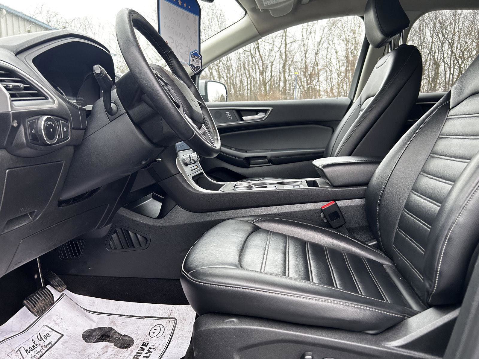 Used 2024 Ford Edge SEL image 9