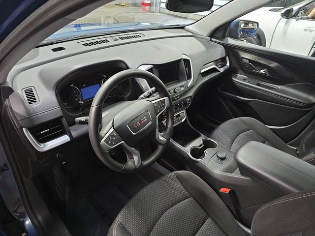 Used 2024 GMC Terrain SLE AWD/4WD image 17