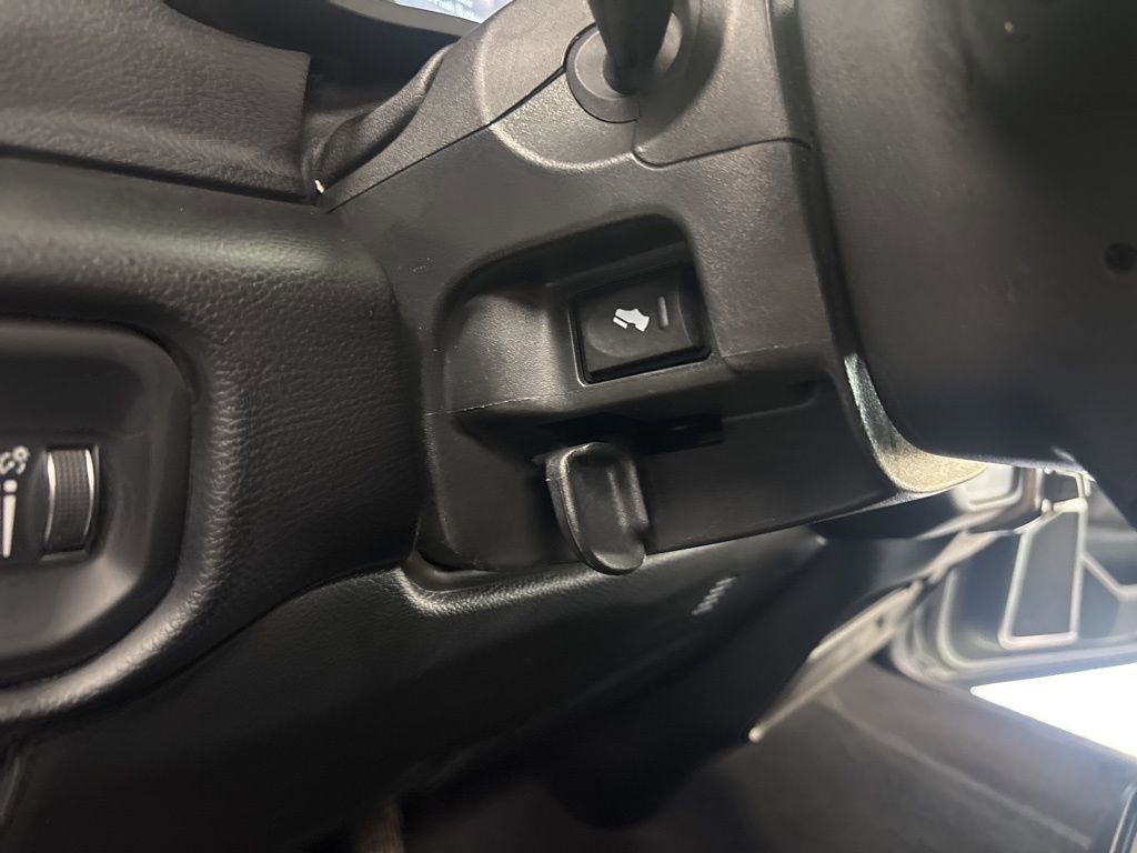 Used 2024 RAM 2500 Laramie image 15