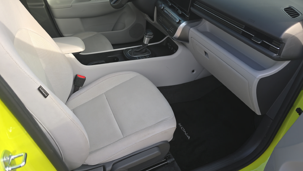 Certified 2024 Hyundai Kona SEL FWD image 13