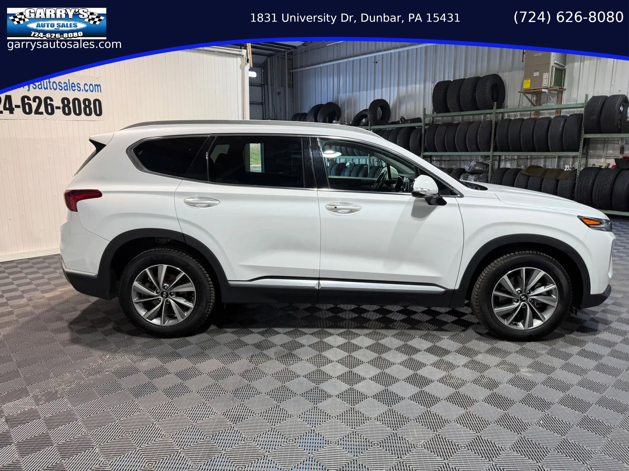 Used 2019 Hyundai Santa Fe Limited w/ Cargo Package image 4