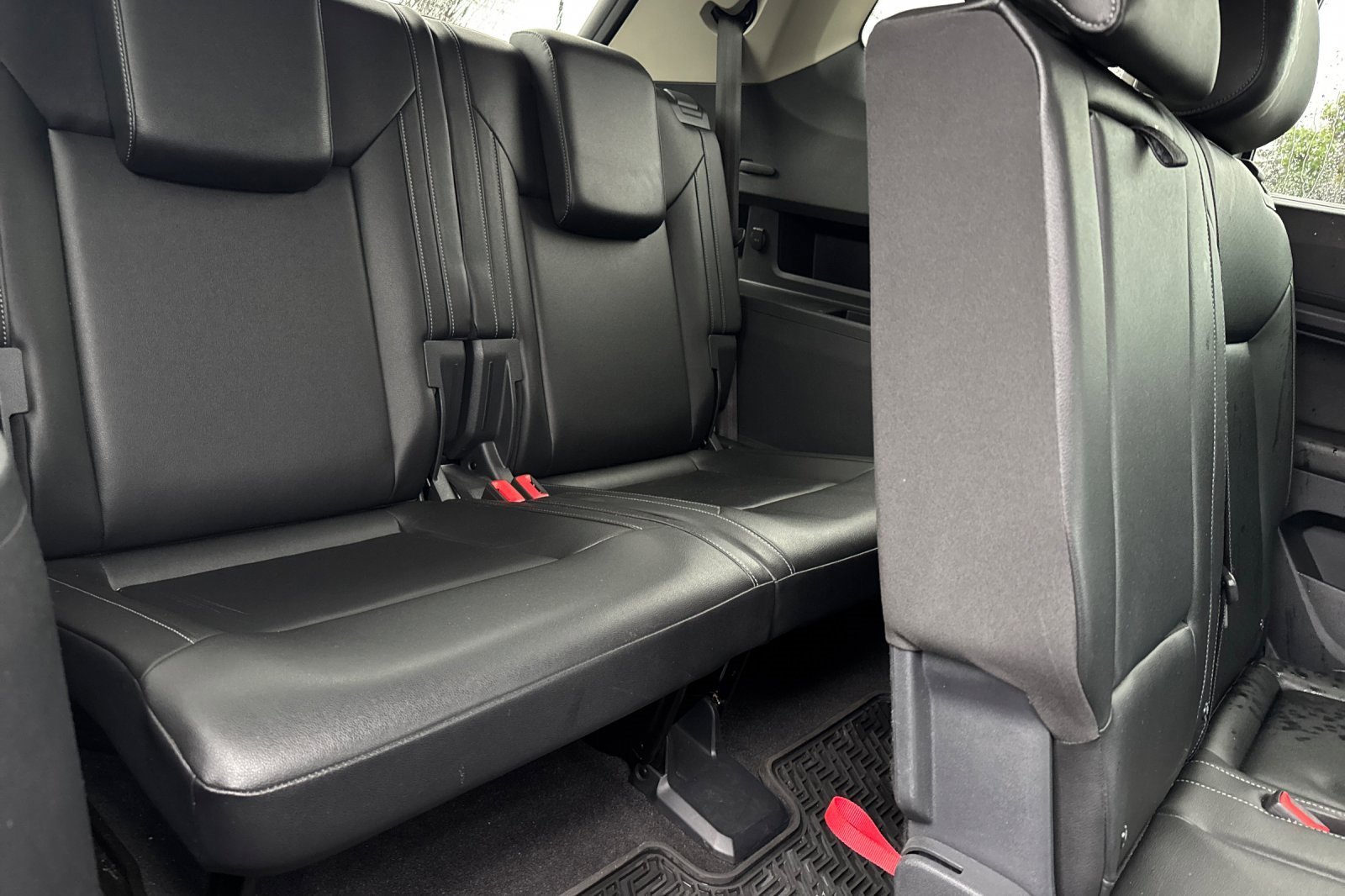 Used 2018 Volkswagen Atlas SE image 17