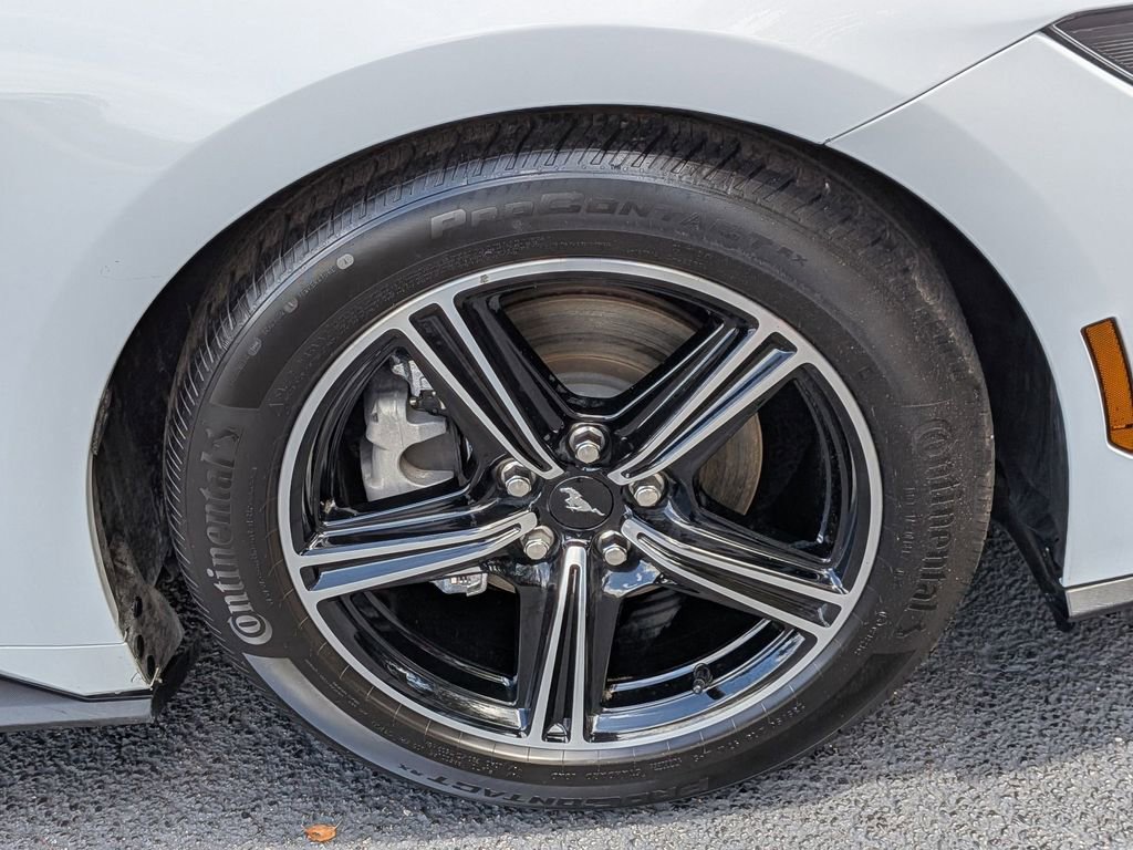Used 2025 Ford Mustang Premium image 31