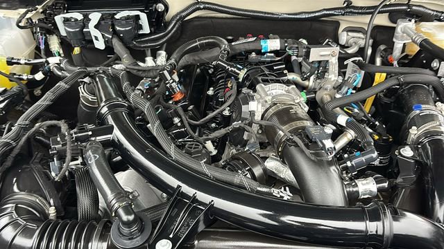 Used 2025 Ford Bronco Badlands image 37