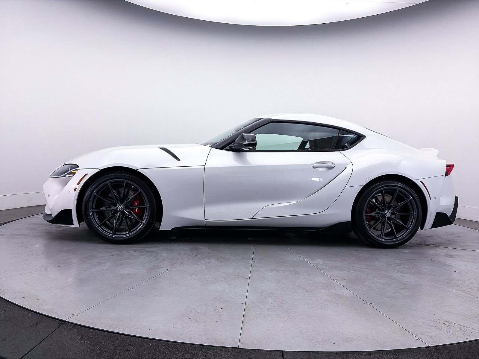 Used 2026 Toyota Supra Premium w/ Driver Assist Package RWD image 41