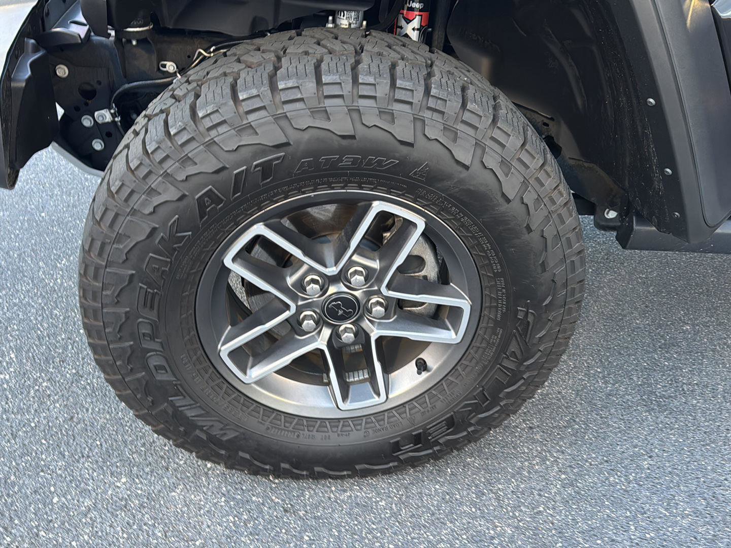 Used 2024 Jeep Gladiator Mojave w/ Technology Group image 31